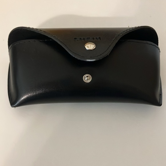 SHEIN blue light glasses and case Preowned - Picture 2 of 4